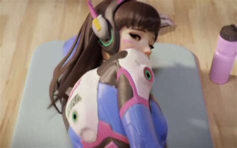 d.va shows a little too much|D.Va got pranked (Lvl3Toaster/Volkor) [Overwatch]